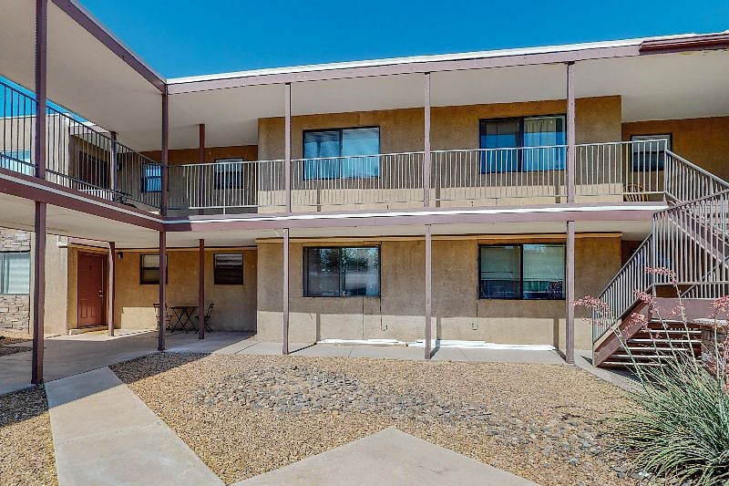 Furnished Finder property 386576_1 photo 18