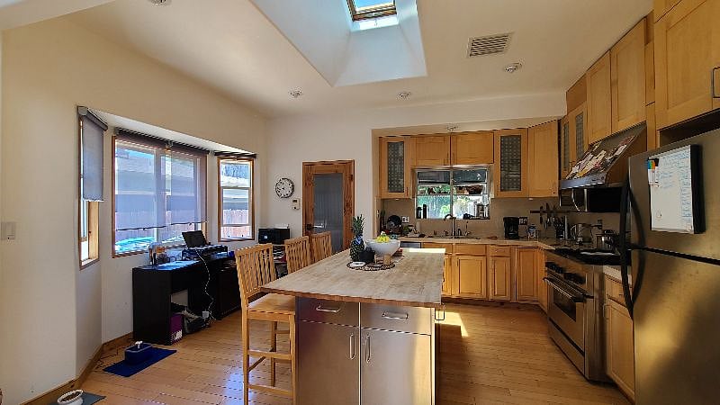Furnished Finder property 386590_1 photo 42