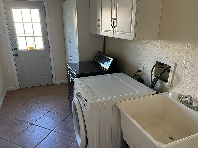 Furnished Finder property 386641_1 photo 8