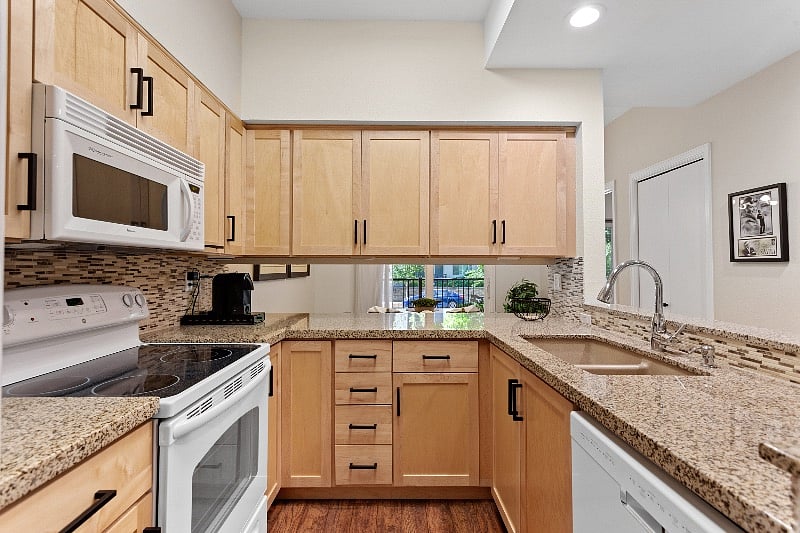 Furnished Finder property 386676_1 photo 3