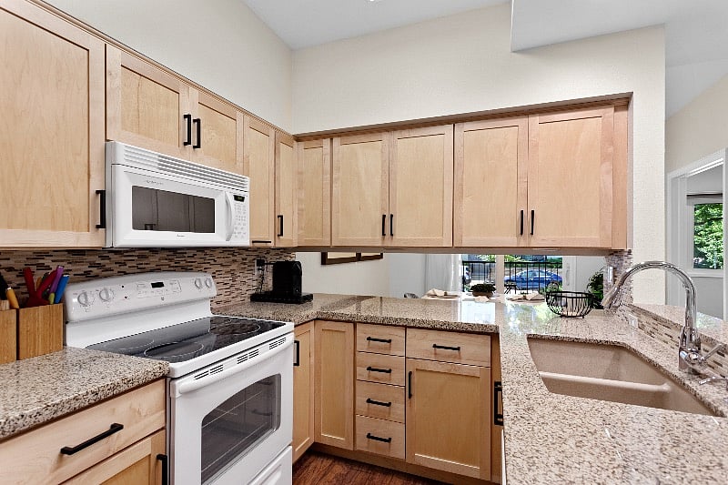 Furnished Finder property 386676_1 photo 14