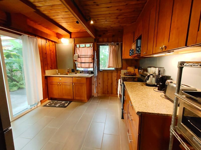 Furnished Finder property 386678_1 photo 3