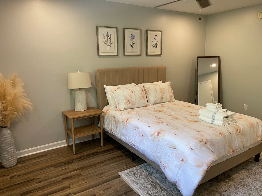 Furnished Finder property 386800_1 photo 12