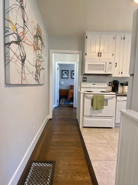 Furnished Finder property 386847_1 photo 6