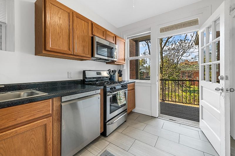 Furnished Finder property 386859_1 photo 12