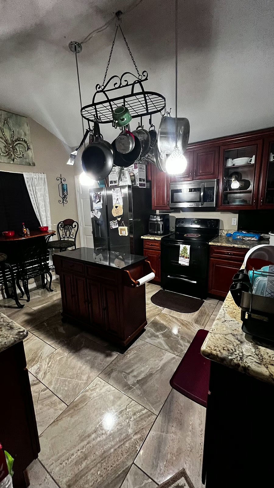 Furnished Finder property 386893_3 photo 3