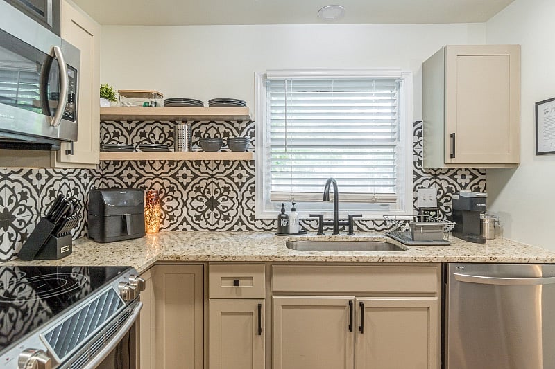 Furnished Finder property 387023_1 photo 9