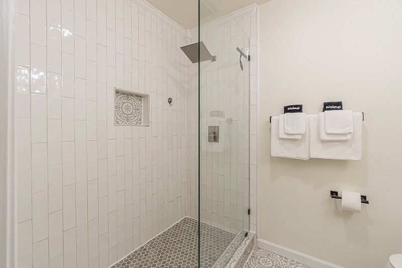 Furnished Finder property 387023_1 photo 24