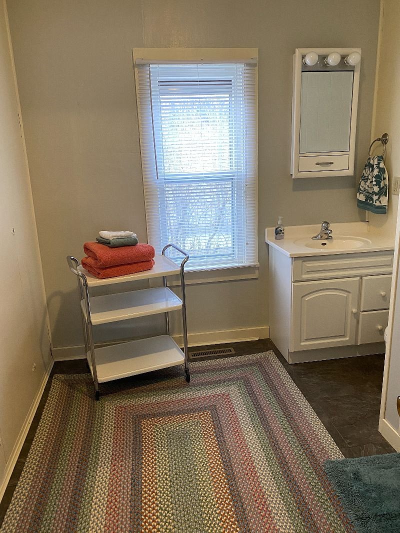 Furnished Finder property 387028_1 photo 10