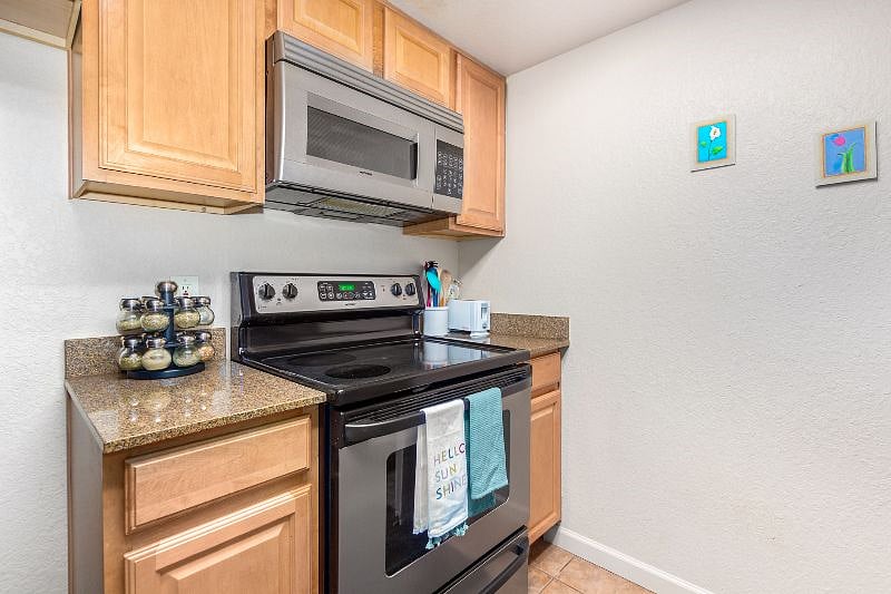 Furnished Finder property 387066_1 photo 12