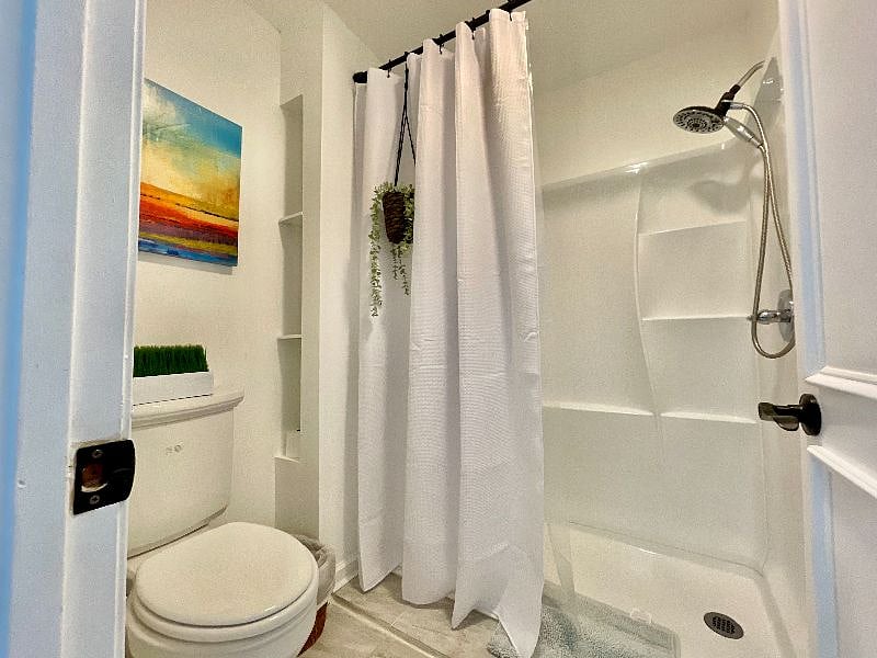 Master bathroom 