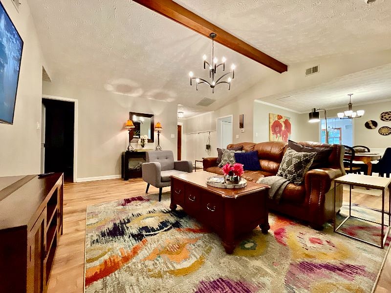 Living room 65" 4k smart TV