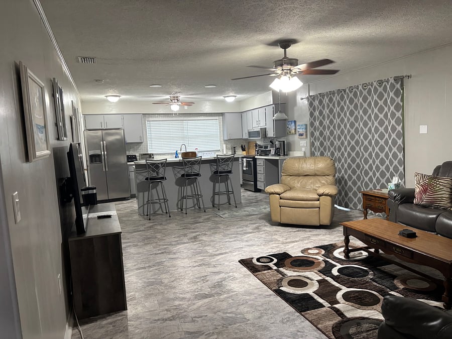 Furnished Finder property 387119_1 photo 3
