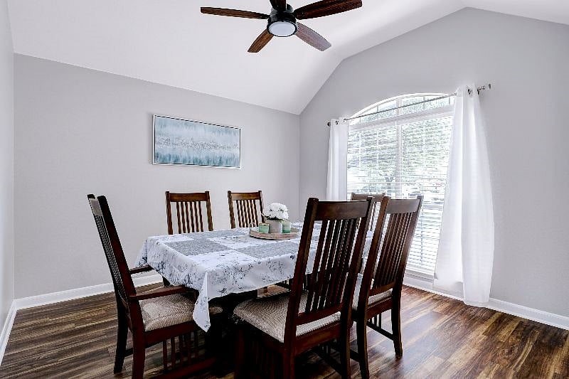 Furnished Finder property 387328_1 photo 10