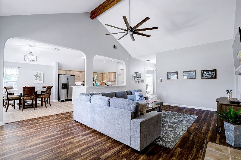 Furnished Finder property 387328_1 photo 12