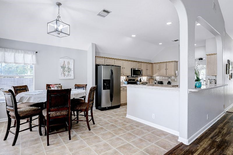 Furnished Finder property 387328_1 photo 15