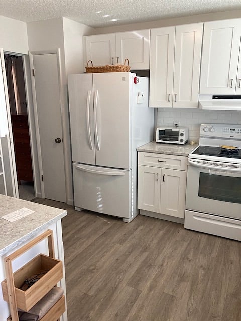 Landlord's kitchen.