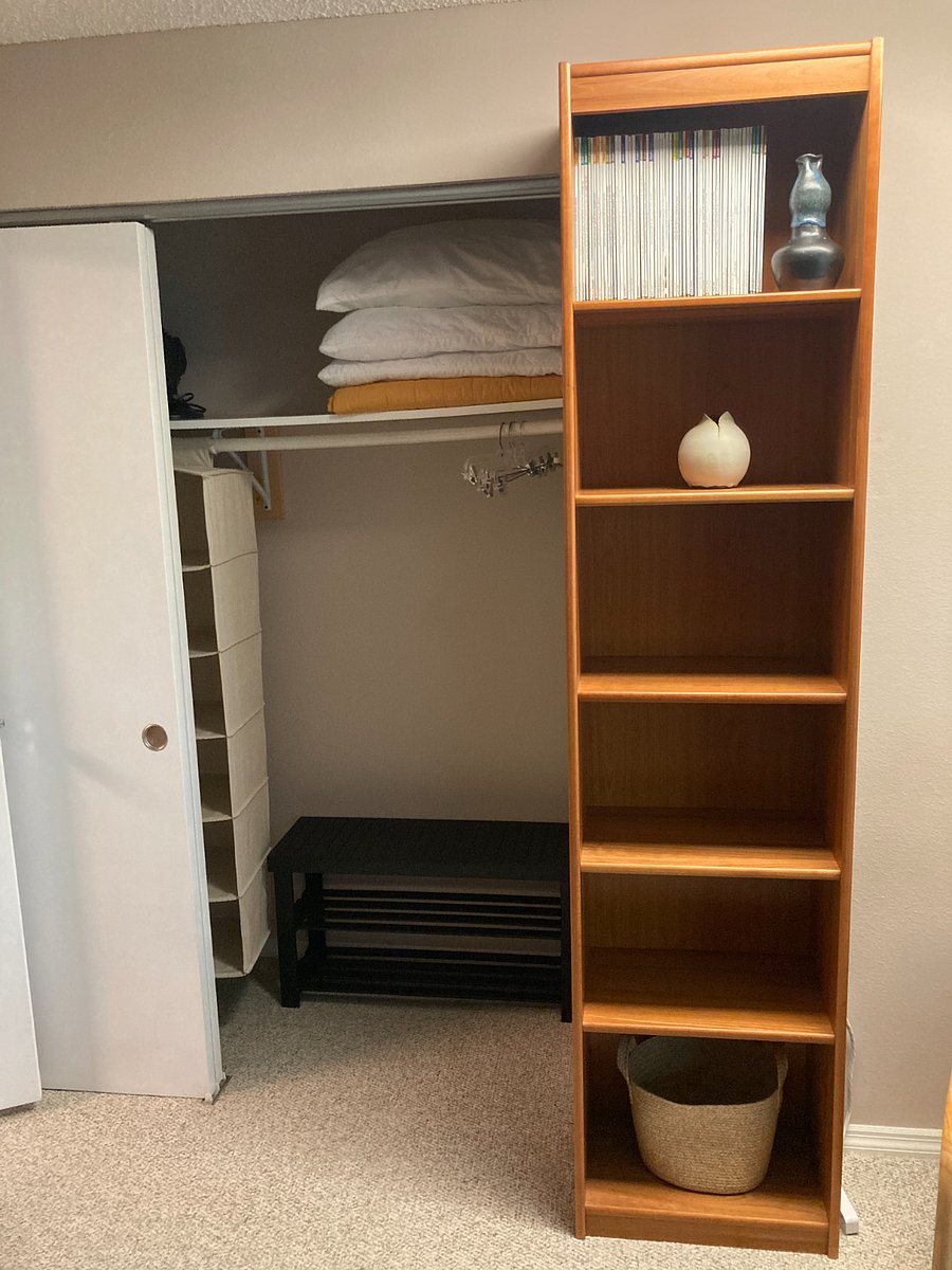 Can put clothes hamper or shoe shelf in closet. There is another space for hamper.