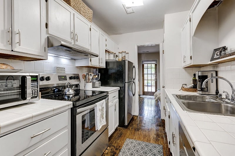 Furnished Finder property 387375_1 photo 17