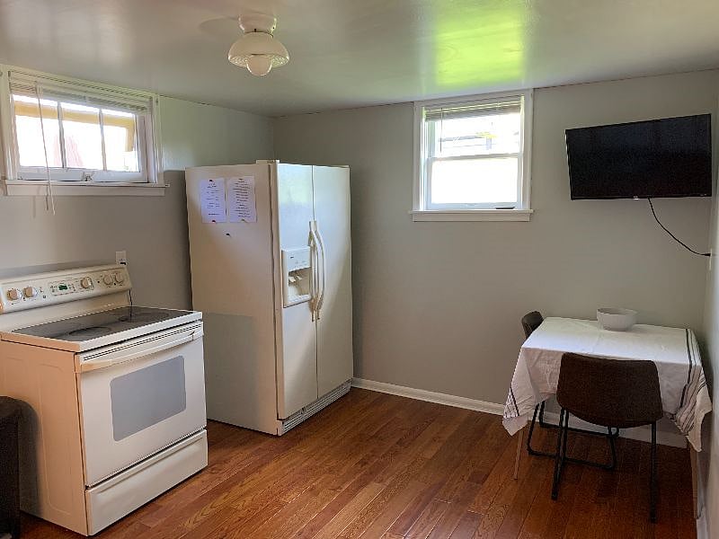Furnished Finder property 387381_1 photo 6