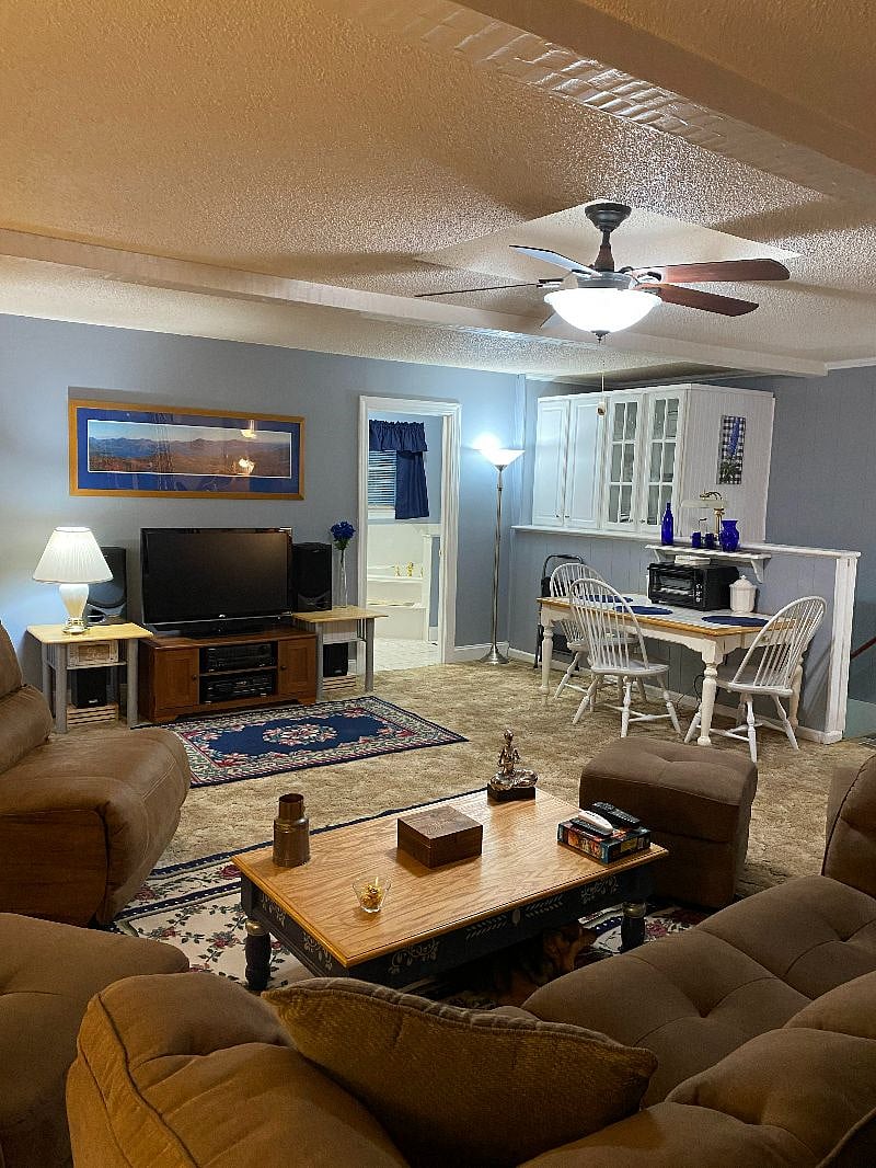 Furnished Finder property 387396_1 photo 3