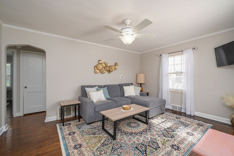 Furnished Finder property 387466_1 photo 3