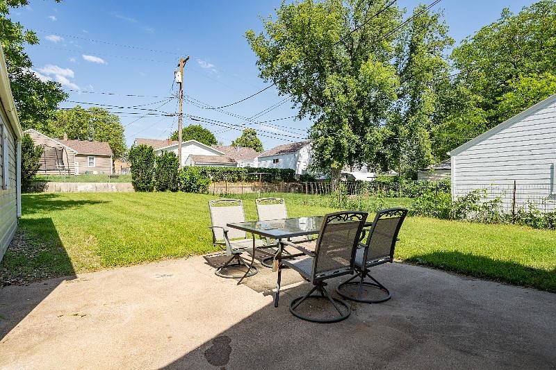 Furnished Finder property 387466_1 photo 18