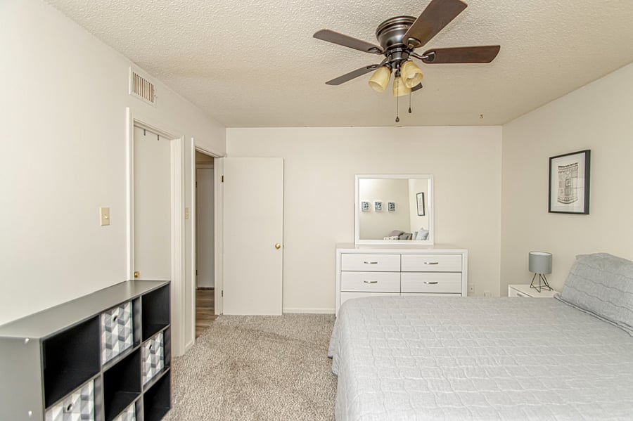 Queen Bedroom