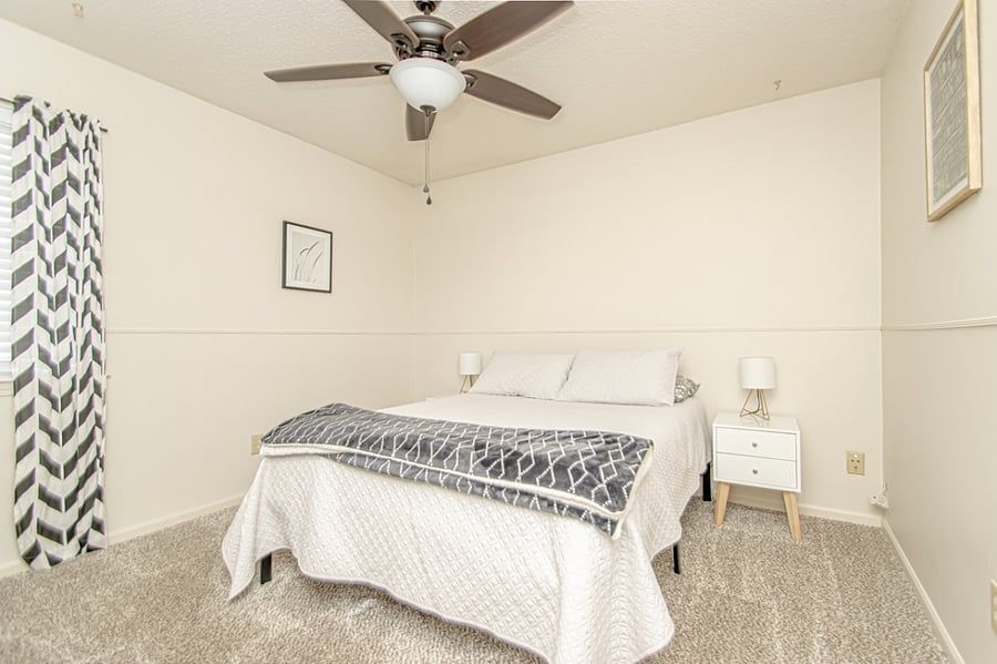 Queen Bedroom with touch lamp