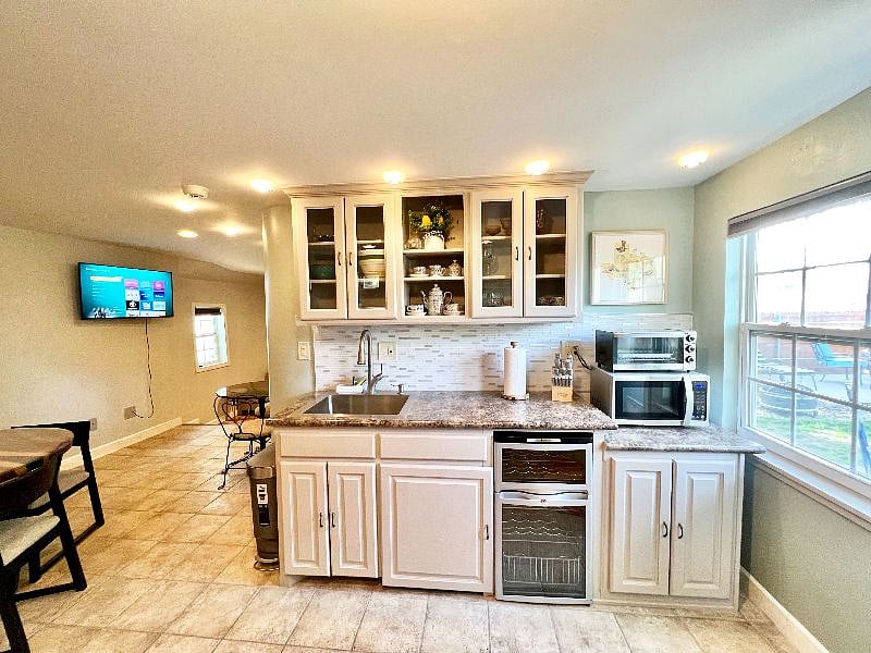 Furnished Finder property 387524_1 photo 13
