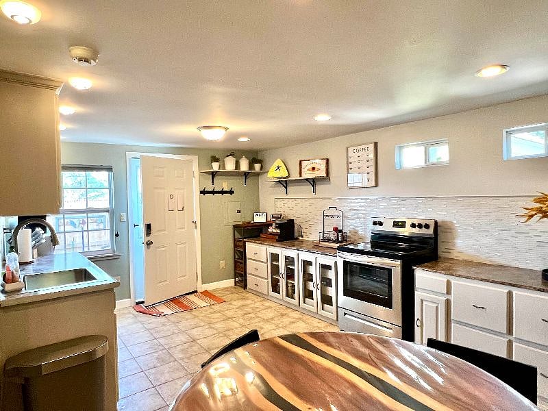 Furnished Finder property 387524_1 photo 17