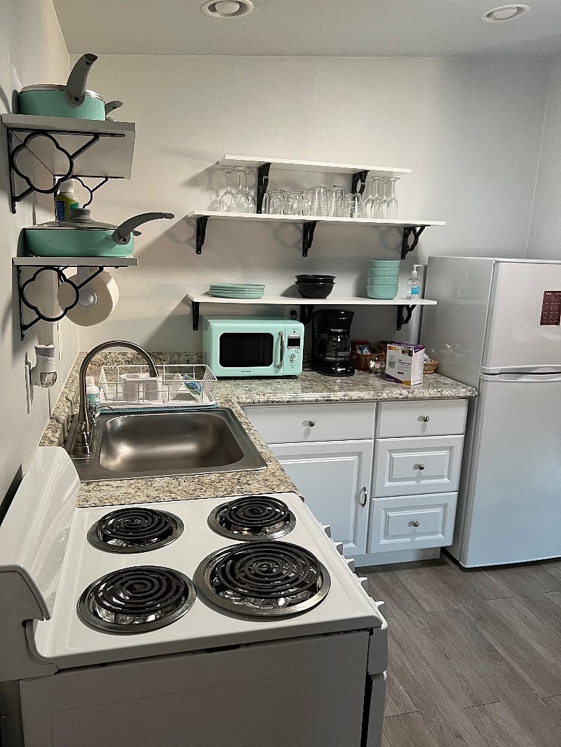 Full Kitchen