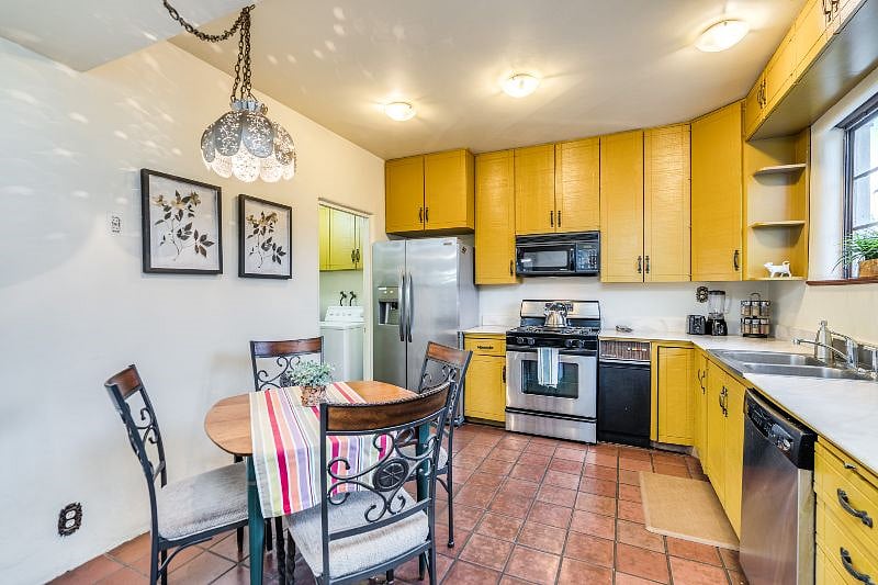 Furnished Finder property 387583_1 photo 8