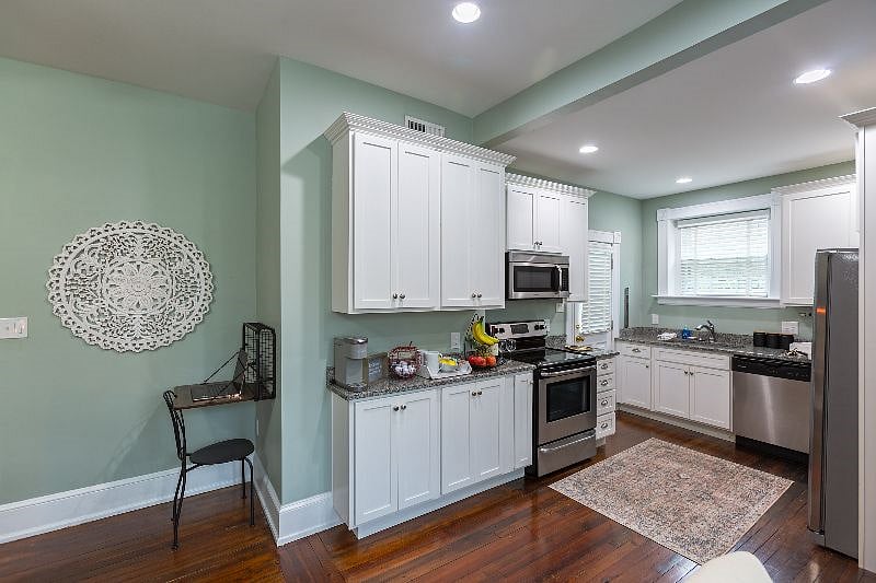Furnished Finder property 387625_1 photo 24