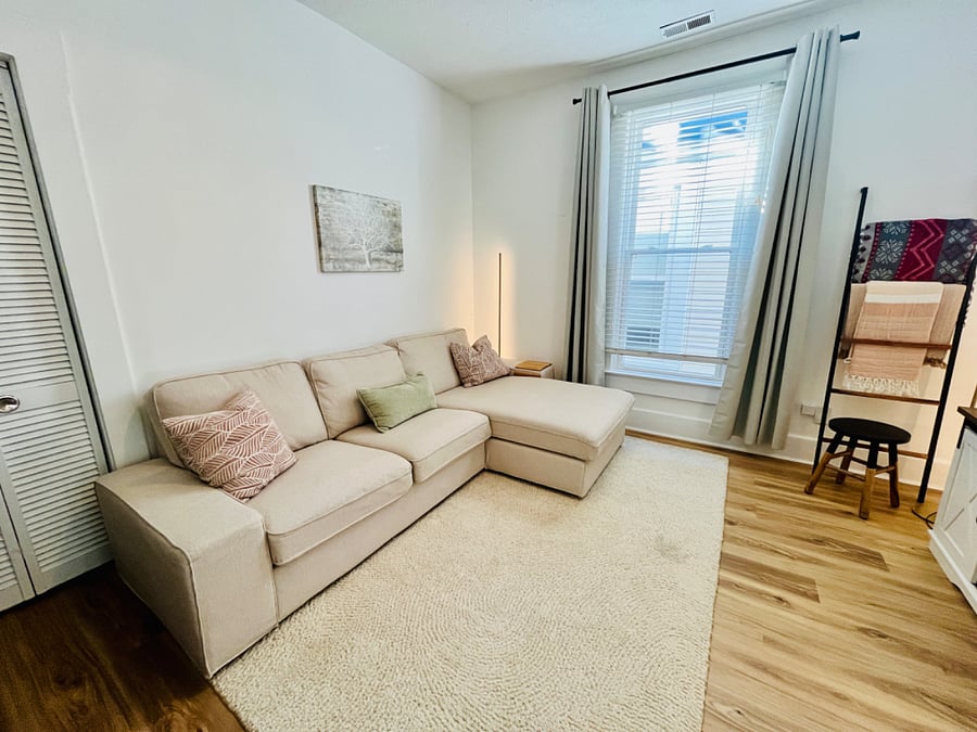 Furnished Finder property 387629_1 photo 2