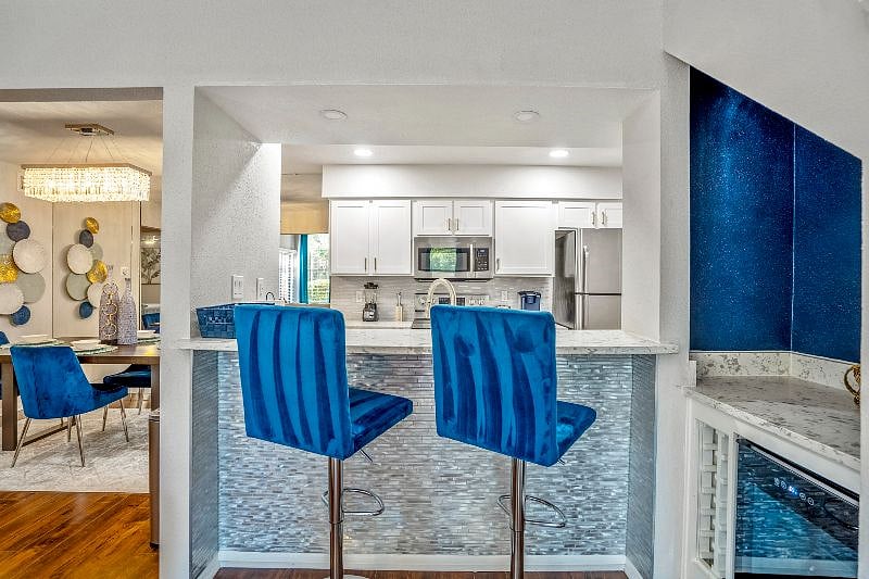 Furnished Finder property 387661_1 photo 6