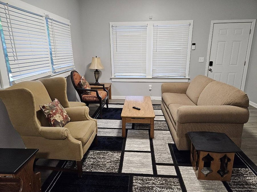 Furnished Finder property 387676_1 photo 9