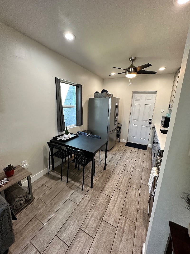 Kitchen and dining area.