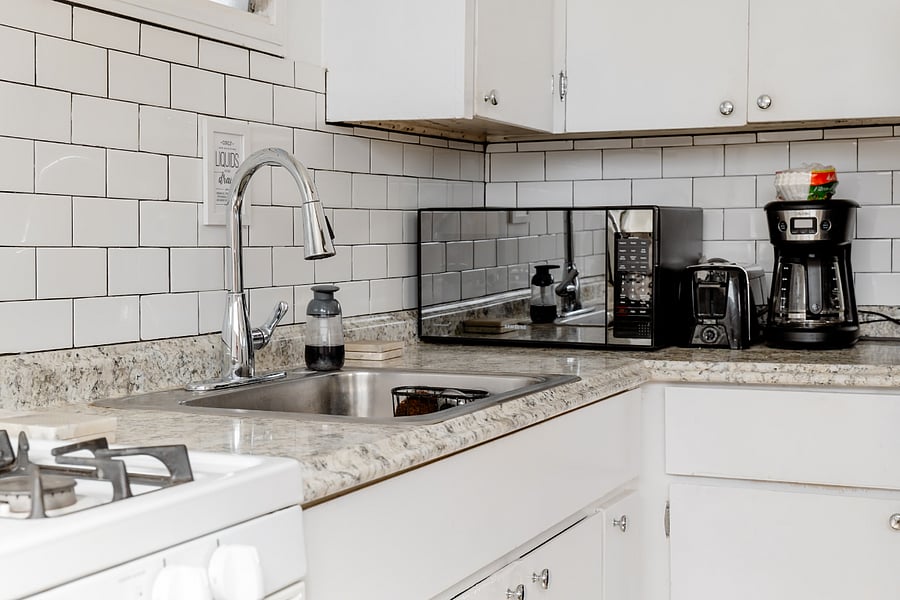 Enjoy your home cooked meals in our fully stocked kitchen!