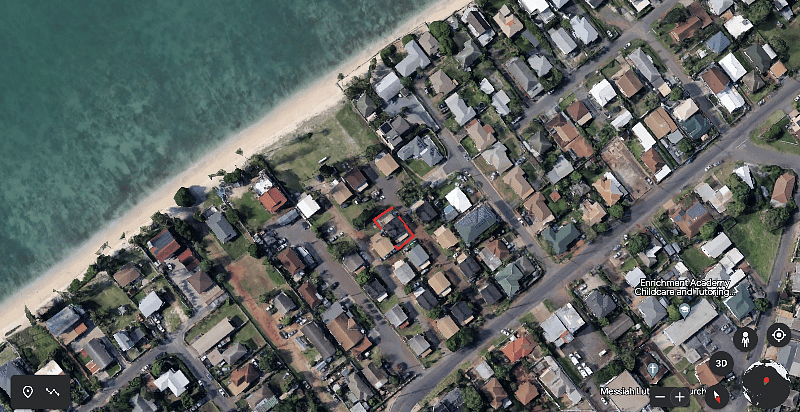 The beach bungalow is highlighted in red.