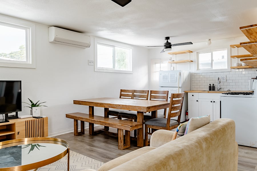Enjoy your home cooked meals in our fully stocked kitchen!