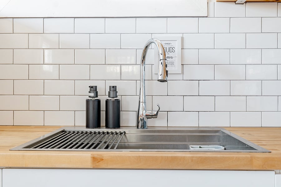 Enjoy your home cooked meals in our fully stocked kitchen!