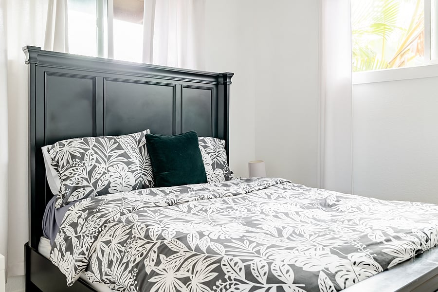 Sleep peacefully to the sounds of the Ewa Beach shoreline.