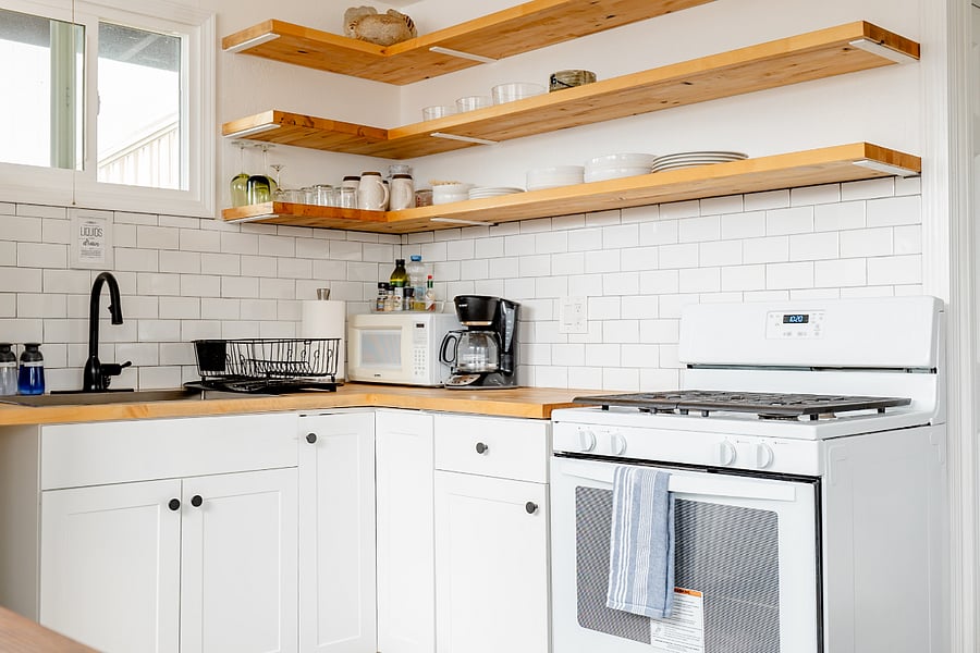 Enjoy your home cooked meals in our fully stocked kitchen!