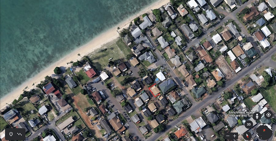 our location highlighted in rLet the kids play and roam free down our private gated road!
ed