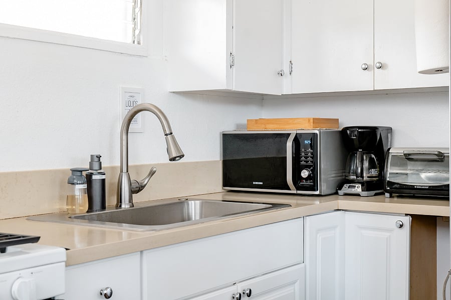 Enjoy your home cooked meals in our fully stocked kitchen!