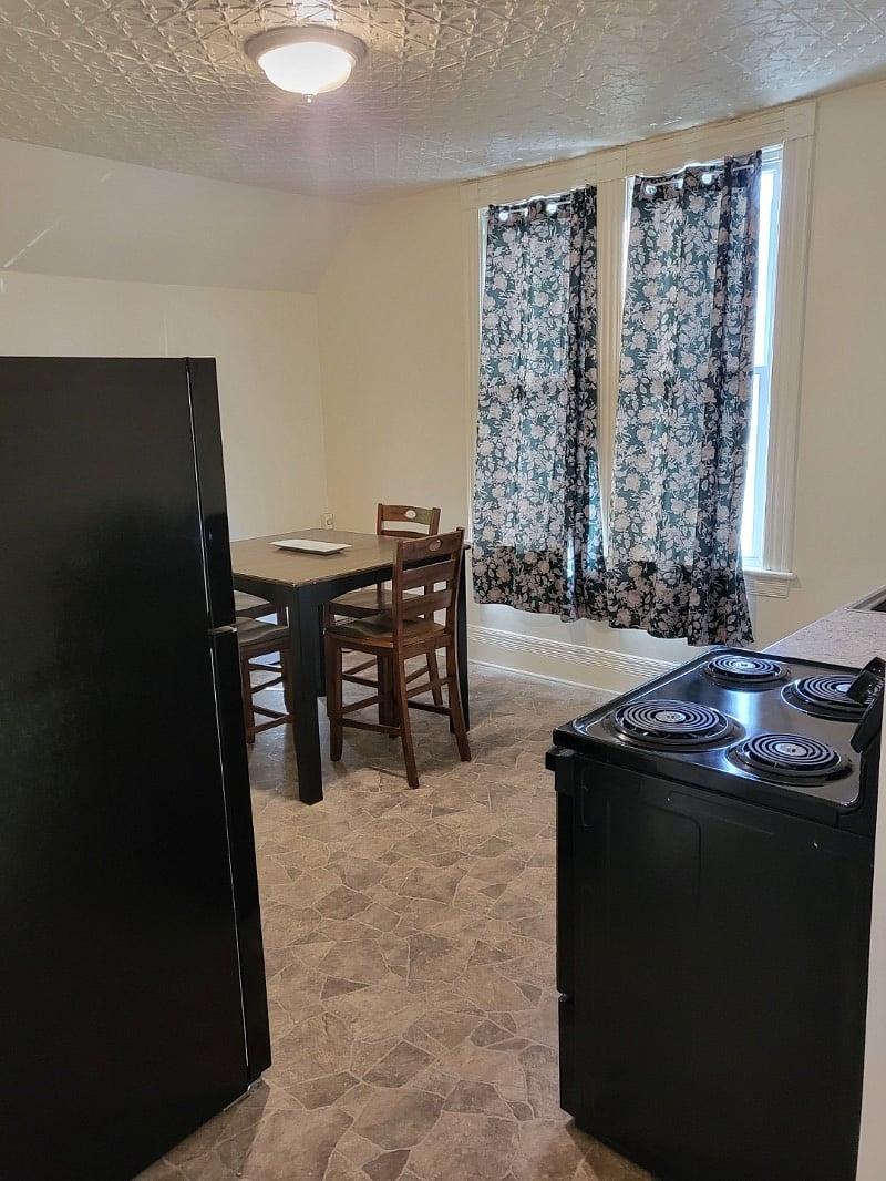 Furnished Finder property 387742_2 photo 6