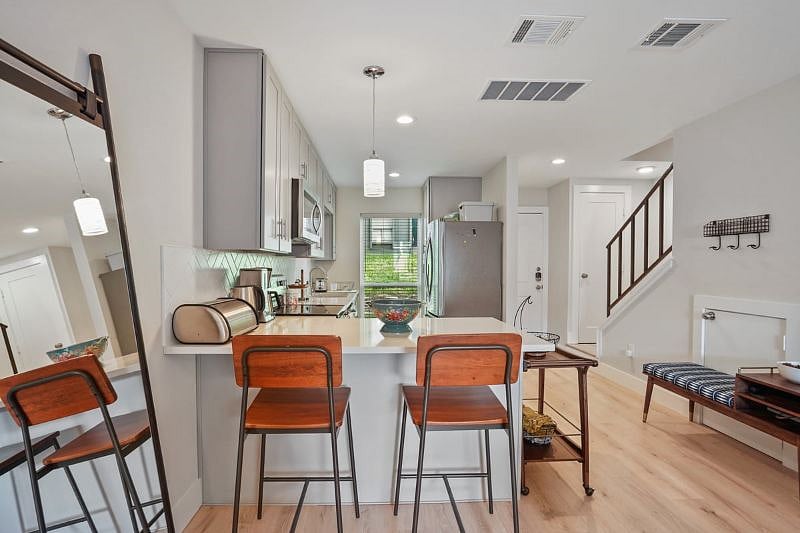Furnished Finder property 387752_1 photo 8