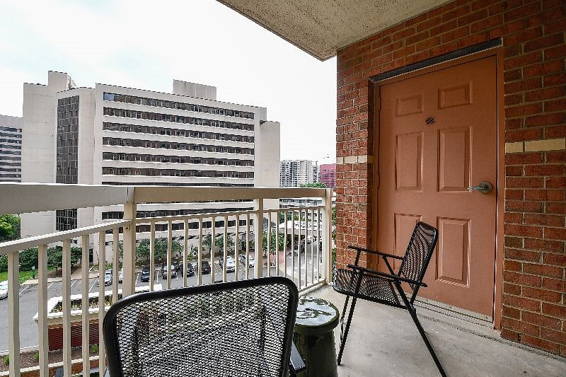 Furnished Finder property 387799_1 photo 9