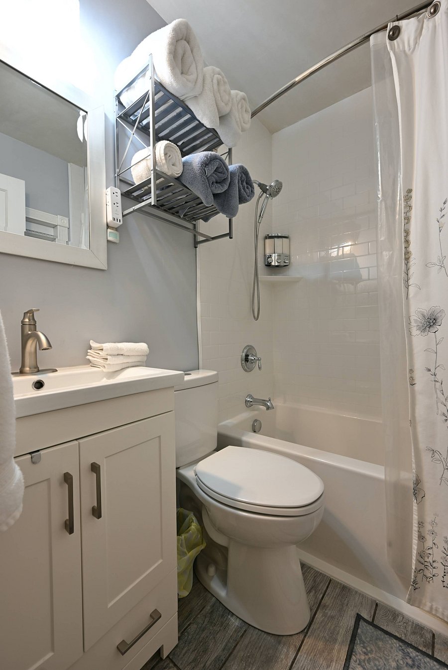 Furnished Finder property 387807_1 photo 7